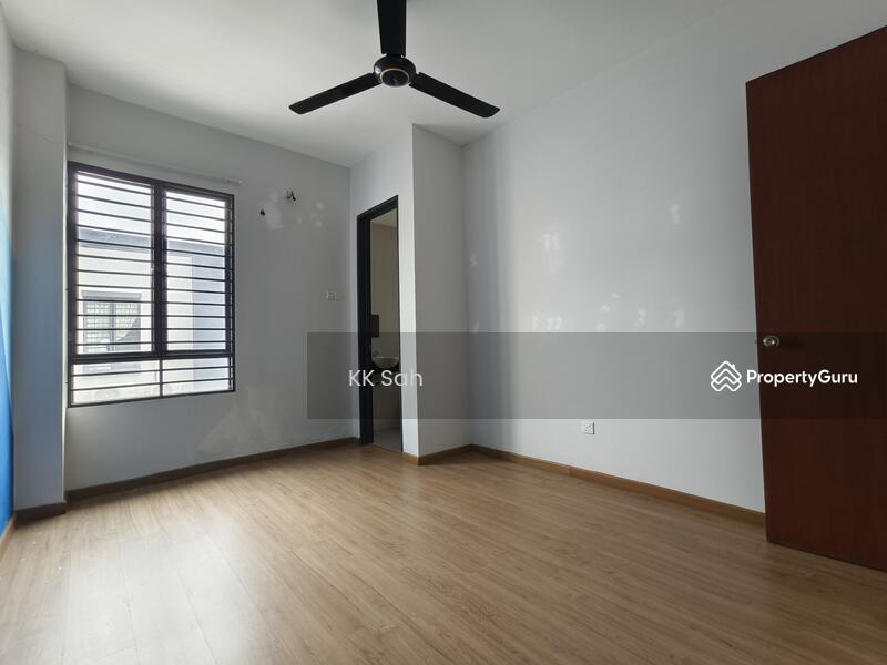 Untuk Dijual - (FACING OPEN 22x75 GOOD CONDITION) TAMAN KAJANG EAST